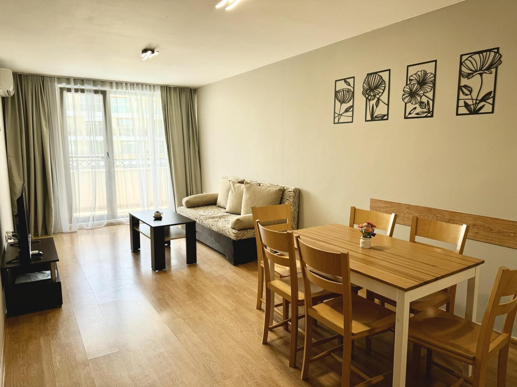 Aparthotel Teos *